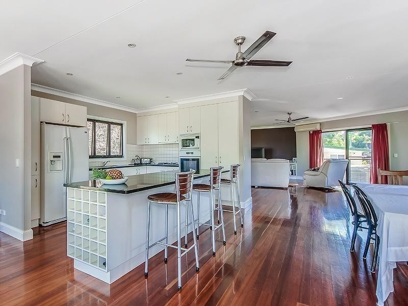 6 Orchard Ave, Boreen Point QLD 4565