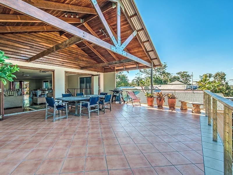 6 Orchard Ave, Boreen Point QLD 4565