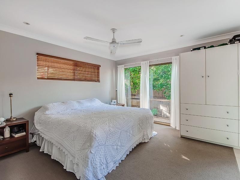 6 Orchard Ave, Boreen Point QLD 4565
