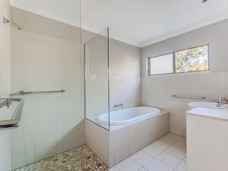 6 Orchard Ave, Boreen Point QLD 4565
