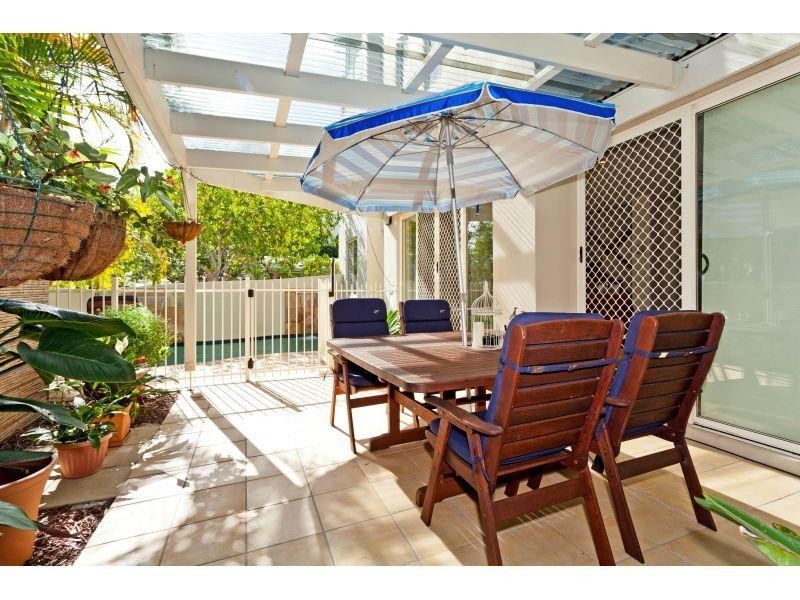 2/59 Elizabeth Street, Noosaville QLD 4566