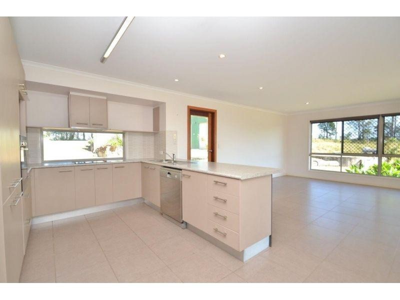 229 Rammutt Road, Chatsworth QLD 4570