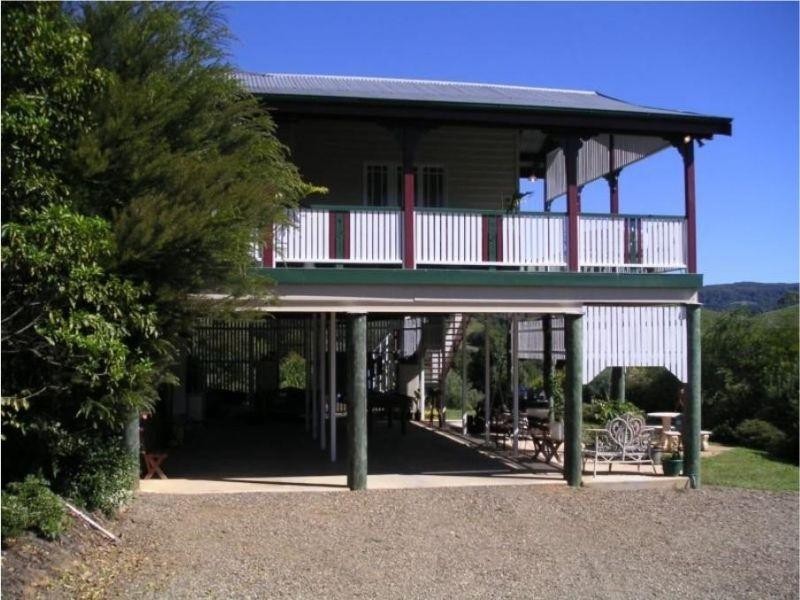 34 Sallwood Court, Pomona QLD 4568