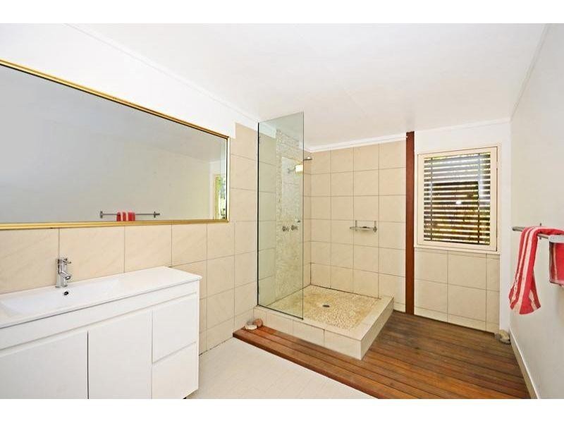 27 Woongar Street, Boreen Point QLD 4565