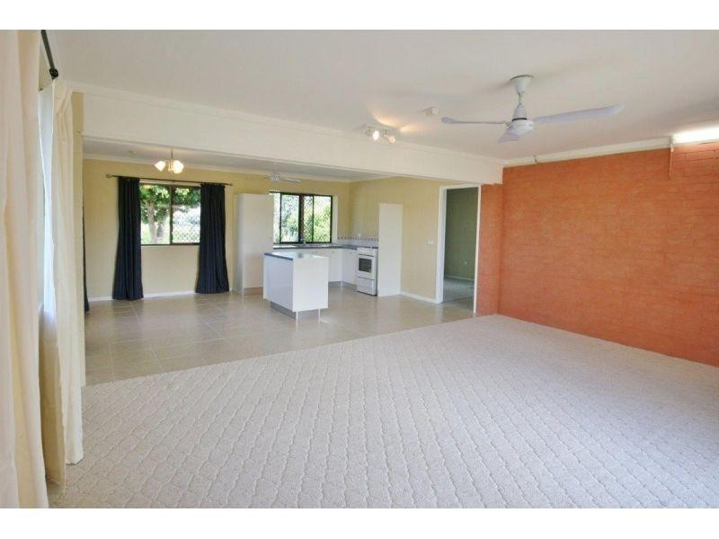 17 Sorensen Road, Southside QLD 4570