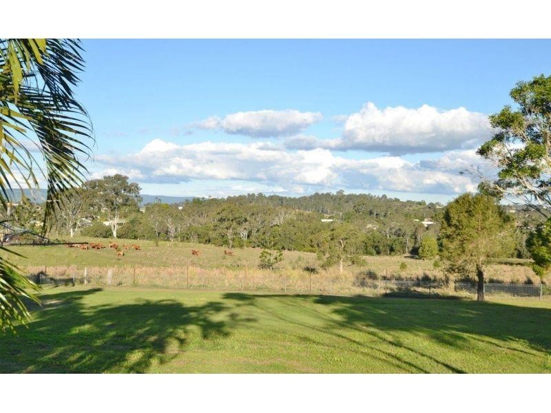 17 Sorensen Road, Southside QLD 4570