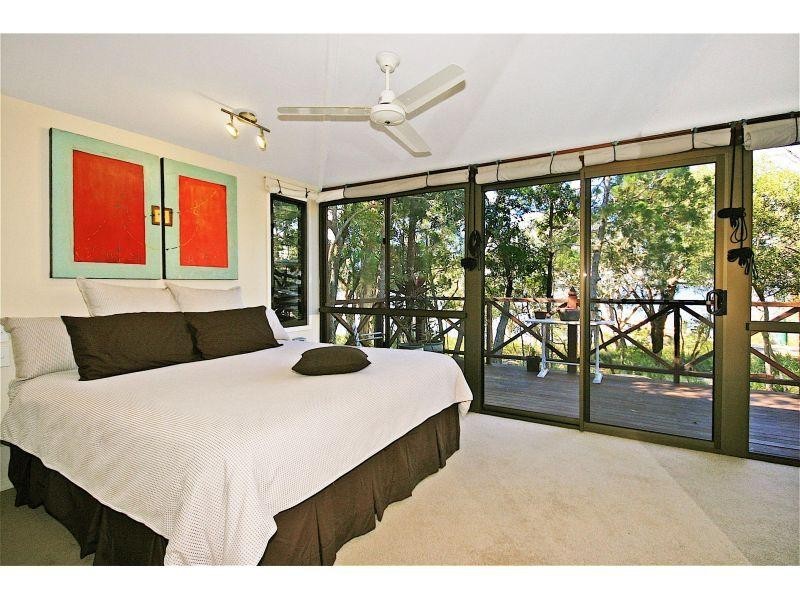 1 Boreen Parade, Boreen Point QLD 4565