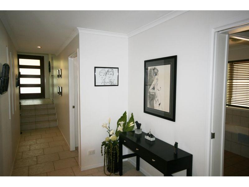 23 Burgess Drive, Noosaville QLD 4566