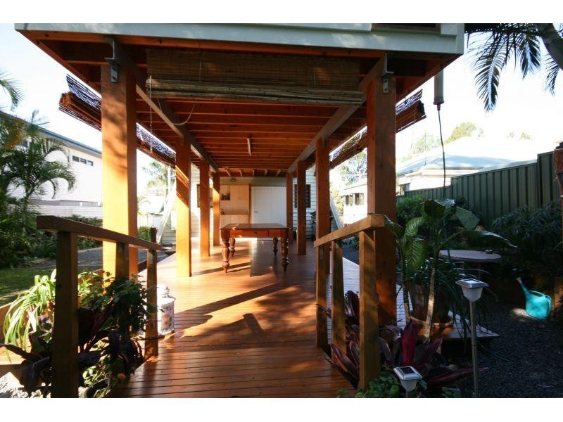 20 Orchard Ave, Boreen Point QLD 4565