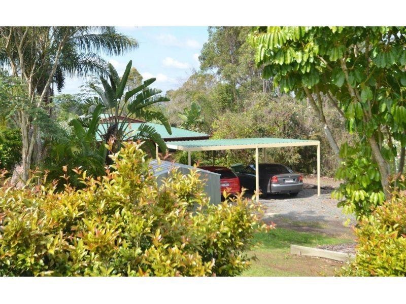 109 Sorensen Road, Southside QLD 4570