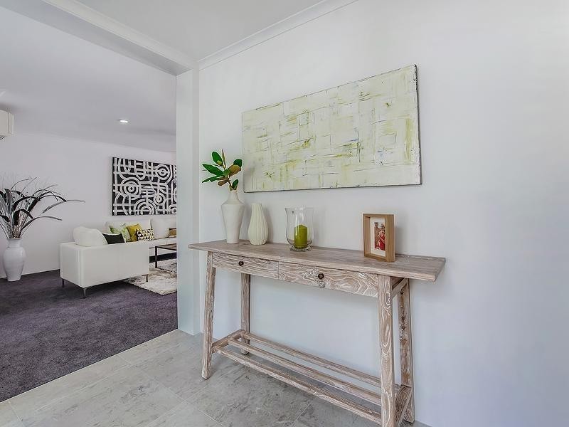 4/2 Swan Street, Noosaville QLD 4566