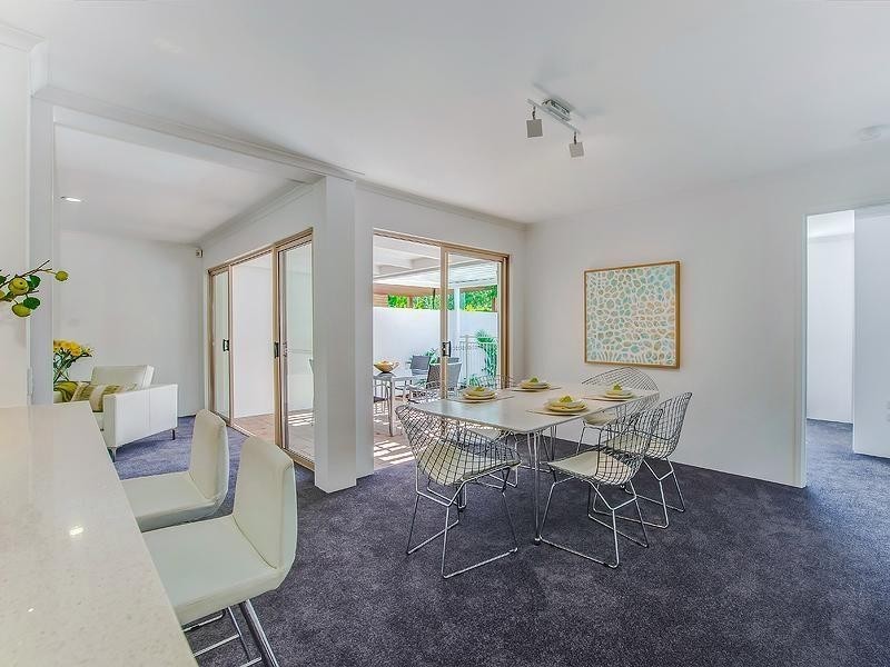 4/2 Swan Street, Noosaville QLD 4566