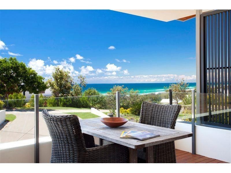 9 Noosa Dunes, Castaways Beach QLD 4567