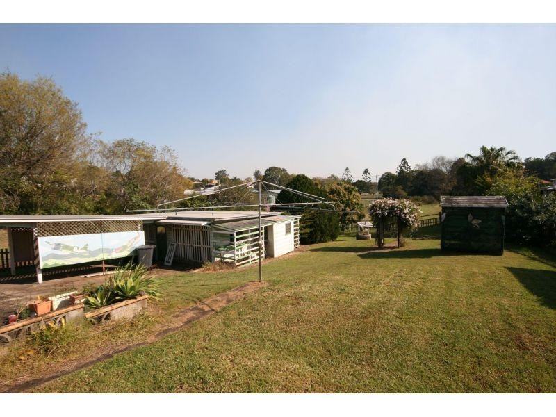 54 Henry Street, Gympie QLD 4570