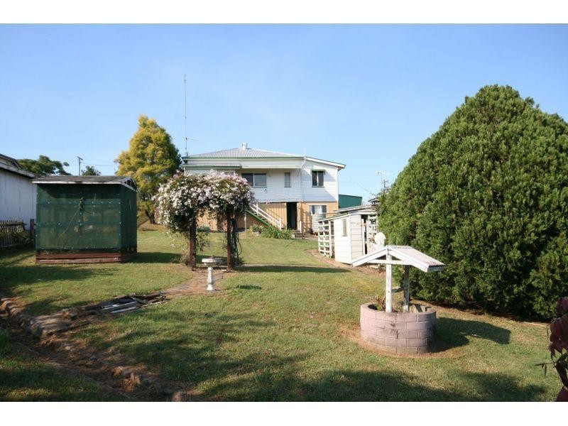 54 Henry Street, Gympie QLD 4570
