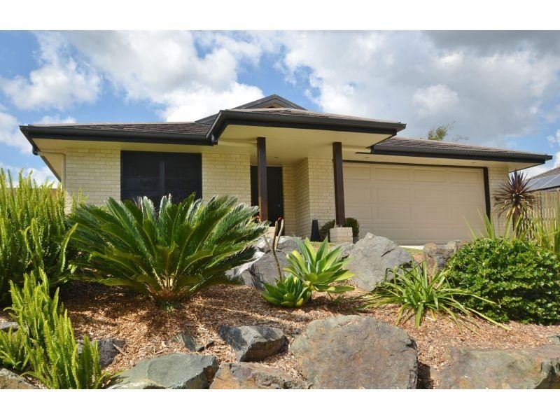 11 Presidential Ave, Jones Hill QLD 4570