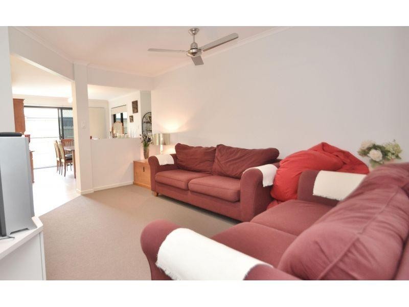 11 Presidential Ave, Jones Hill QLD 4570