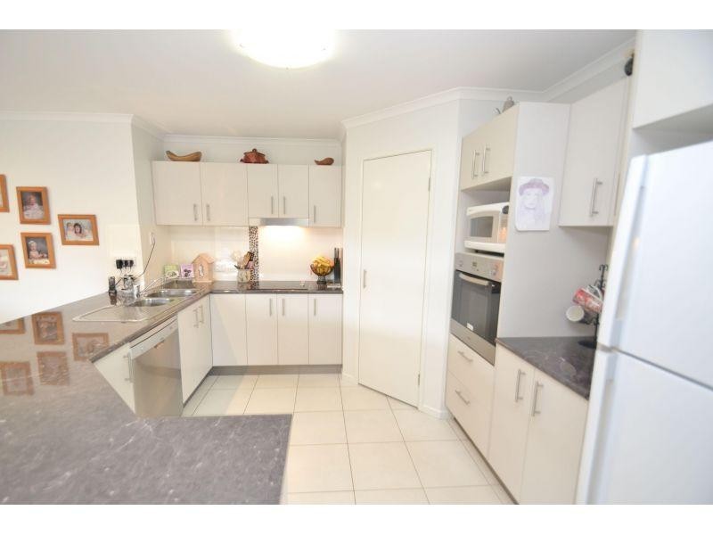 11 Presidential Ave, Jones Hill QLD 4570