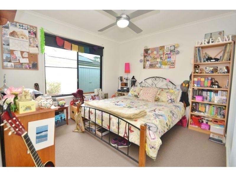11 Presidential Ave, Jones Hill QLD 4570