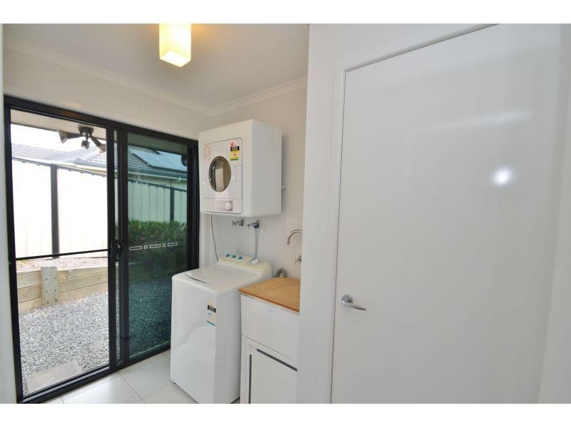 11 Presidential Ave, Jones Hill QLD 4570