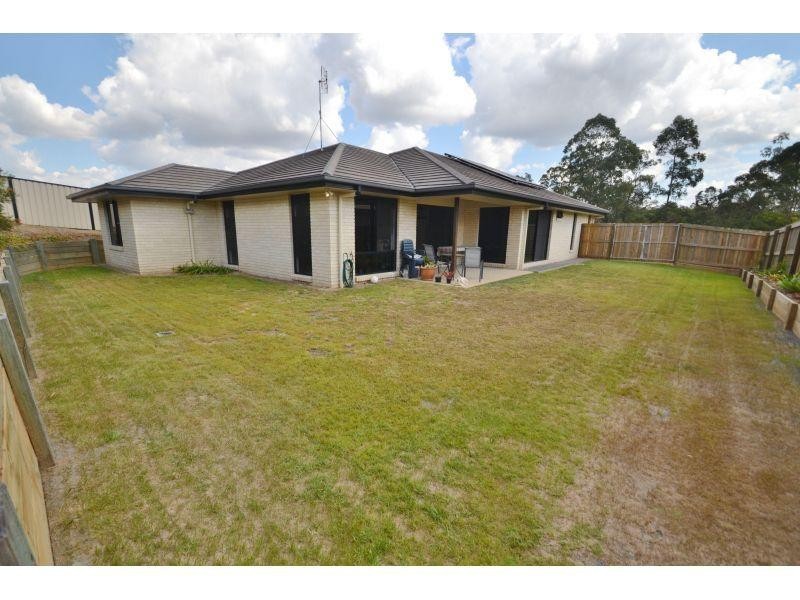 11 Presidential Ave, Jones Hill QLD 4570