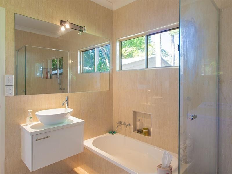 1 / 19 Nebula Street, Sunshine Beach QLD 4567