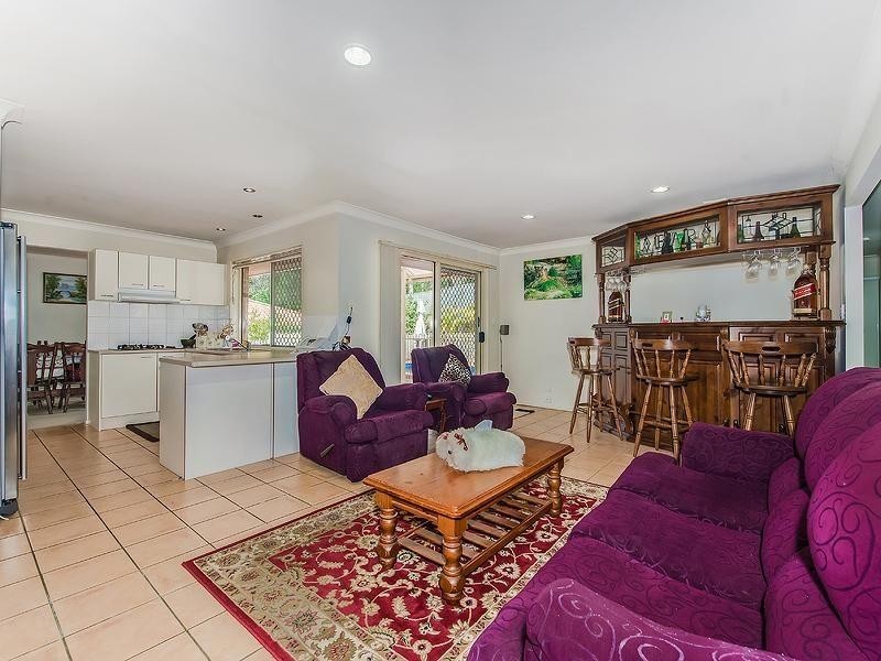 2 Tulipwood Street, Noosaville QLD 4566