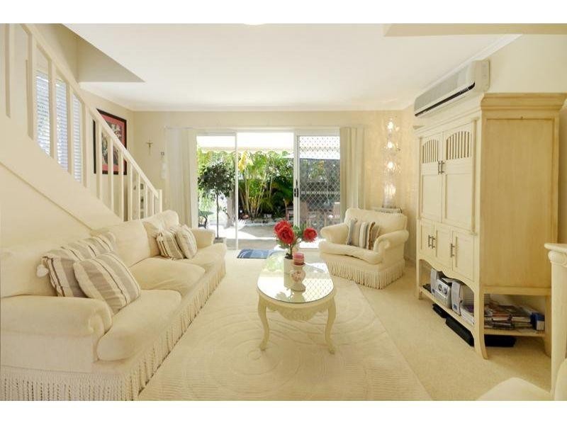 1/12 James Street, Noosaville QLD 4566