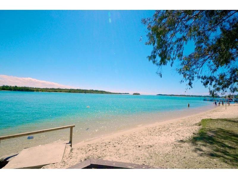 1/12 James Street, Noosaville QLD 4566