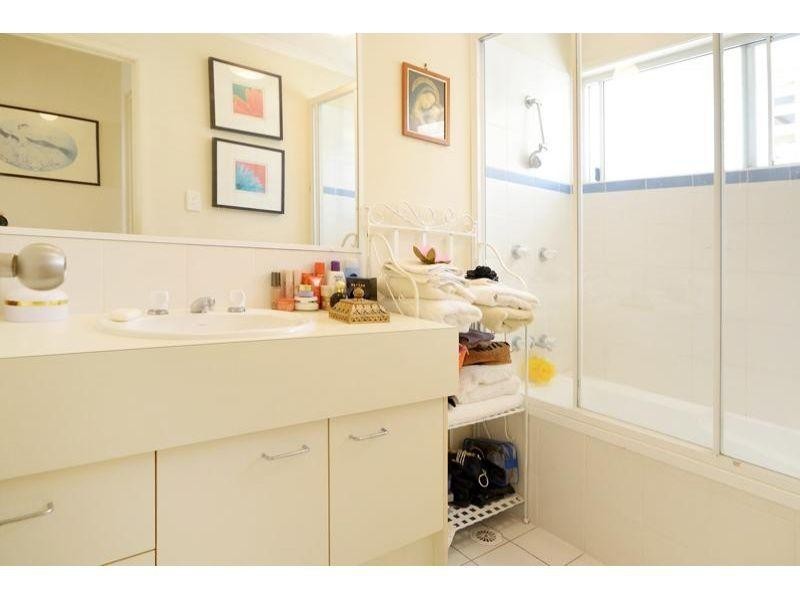 1/12 James Street, Noosaville QLD 4566