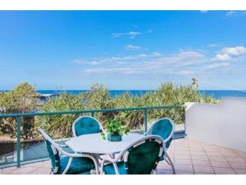 2/33 Tingira Cres, Sunrise Beach QLD 4567