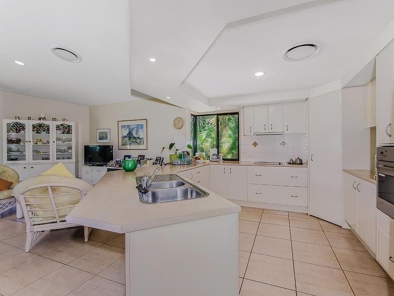 2 Noosa Banks Drive, Tewantin QLD 4565