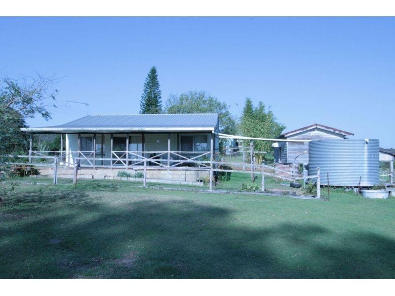 889 Bruce Highway, Kybong QLD 4570