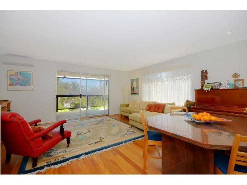 21 Nairana Rest, Noosa Heads QLD 4567