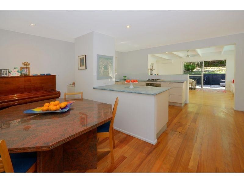 21 Nairana Rest, Noosa Heads QLD 4567