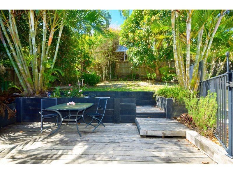 21 Nairana Rest, Noosa Heads QLD 4567