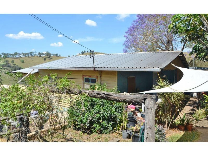 109 Fishermans Pocket Road, Chatsworth QLD 4570