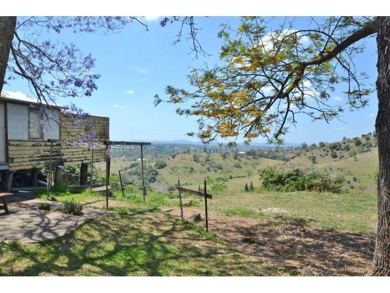 109 Fishermans Pocket Road, Chatsworth QLD 4570