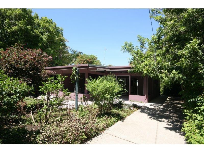 9 Janet Street, Noosaville QLD 4566