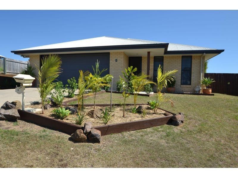 4  Principal Place, Jones Hill QLD 4570