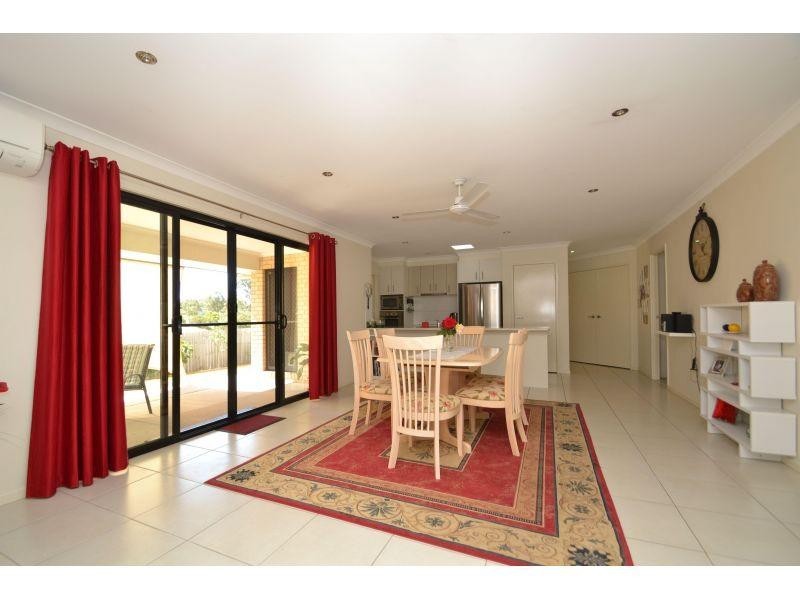 4  Principal Place, Jones Hill QLD 4570