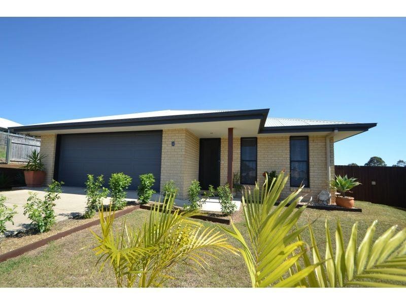 4  Principal Place, Jones Hill QLD 4570