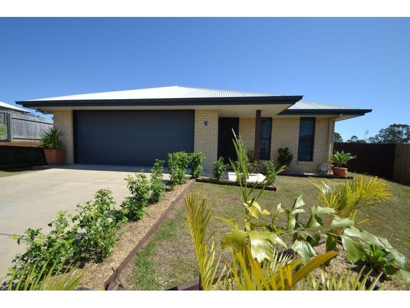 4  Principal Place, Jones Hill QLD 4570