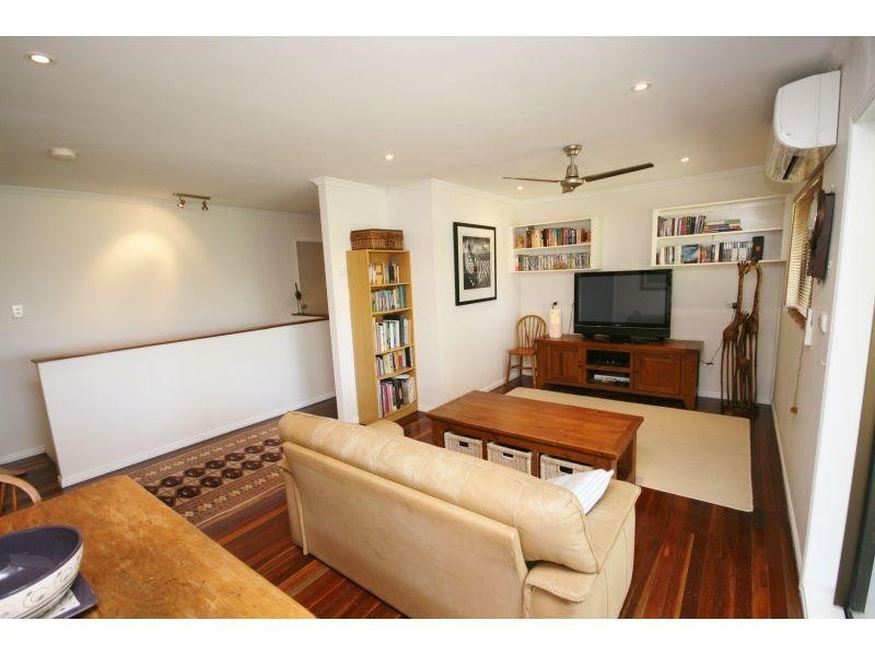 75 Spring Road, Victory Heights QLD 4570