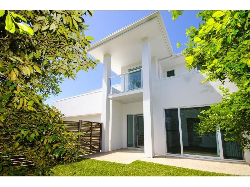 1/8 Nannygai Street, Noosaville QLD 4566