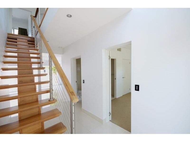 1/8 Nannygai Street, Noosaville QLD 4566