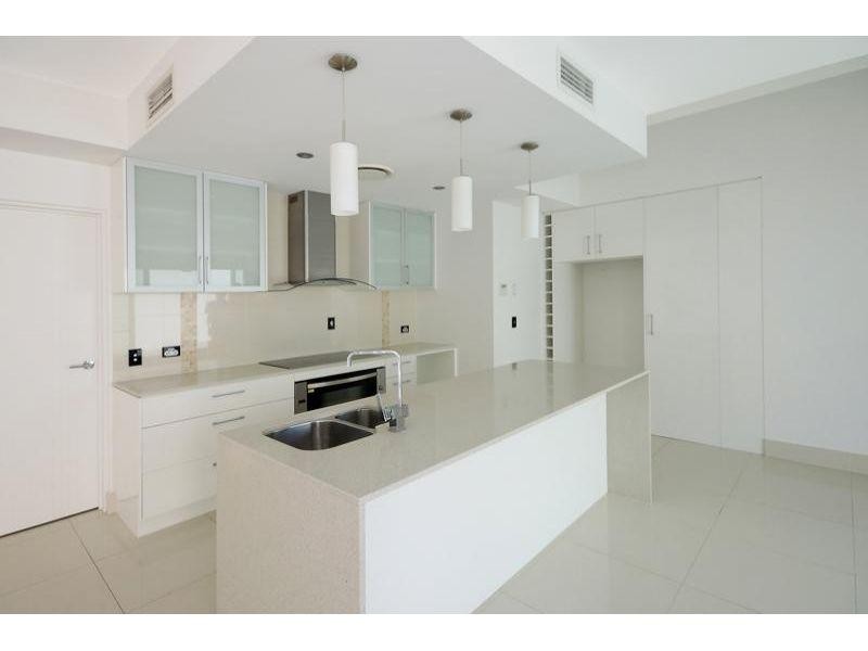 1/8 Nannygai Street, Noosaville QLD 4566