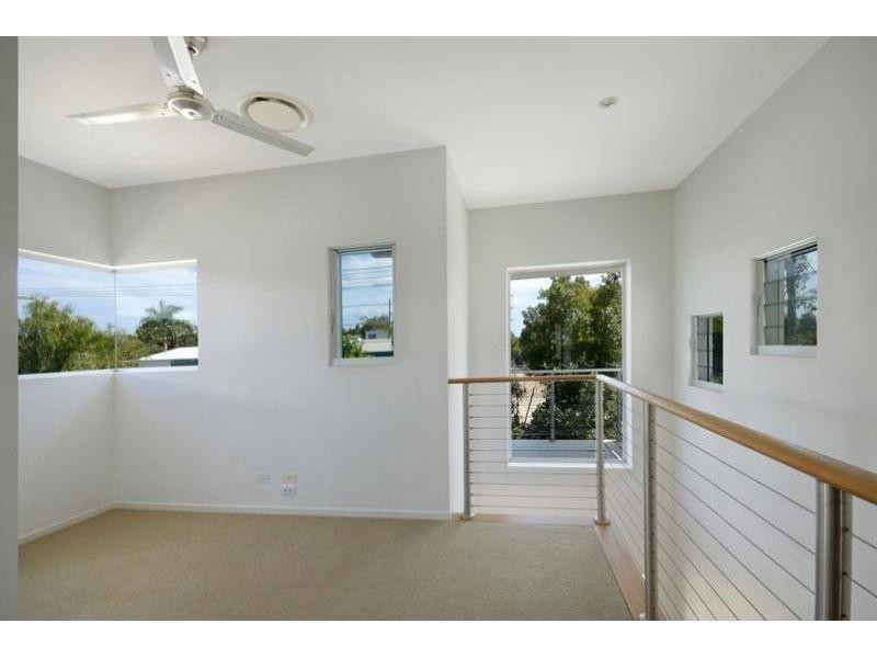 1/8 Nannygai Street, Noosaville QLD 4566