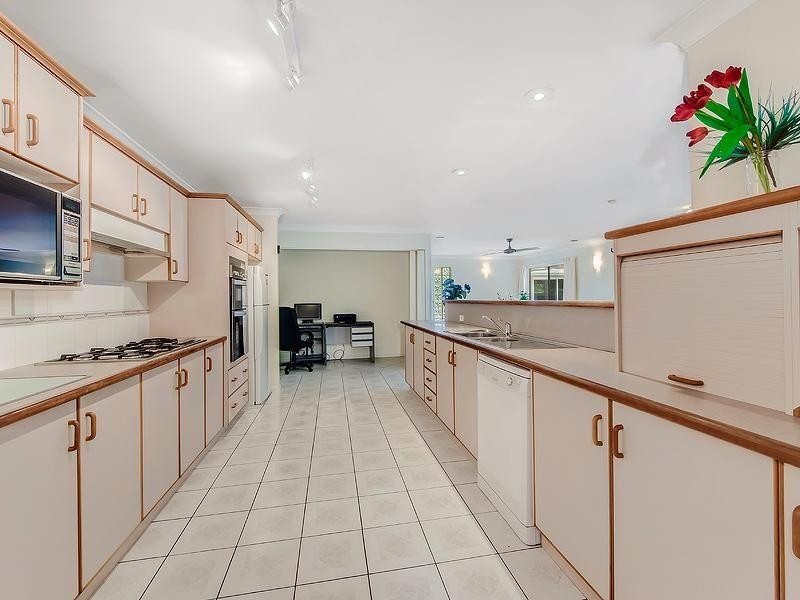 10  Woodland Court, Tewantin QLD 4565