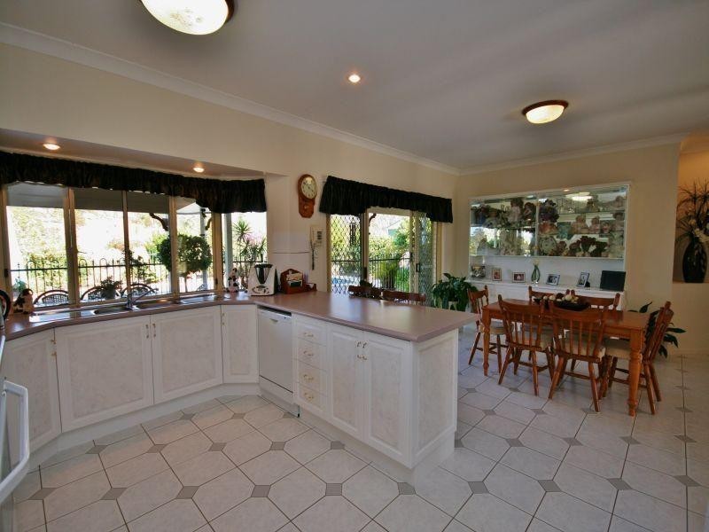 4 City View Drive, The Dawn QLD 4570